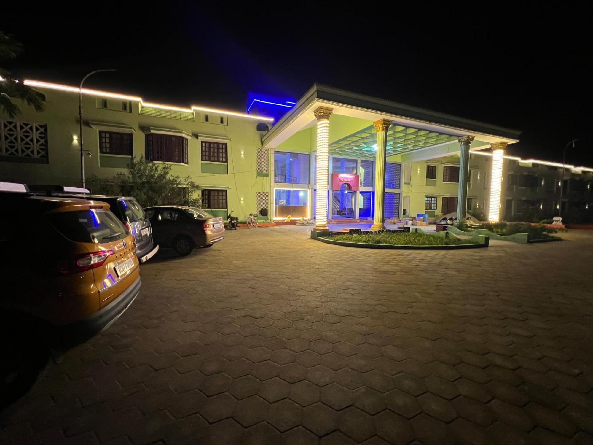 Mookambigai Residency Hotel Tirukkadaiyur Exterior photo